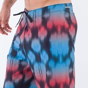 ⭐️HOST PICK-HURLEY MEN’S SWIM SHORT